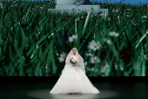 Valmont Barcelona Bridal Fashion Week, ??? ?? ??