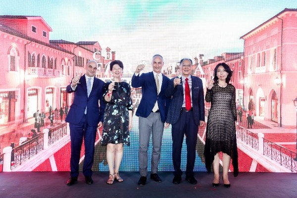“意”起拾光 精彩有你 佛羅倫薩小鎮歡慶十周年
