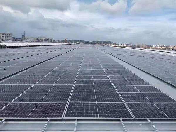 亞洲潔能資本與安泰建材實業10.5兆瓦屋頂分布式光伏發電項目并網投產