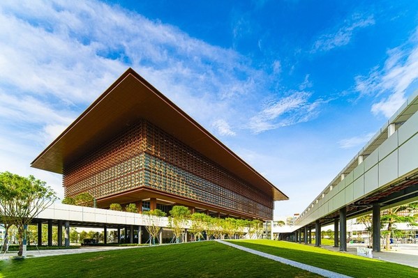 格蘭云天攜手深圳技術大學共譜校企合作新篇章