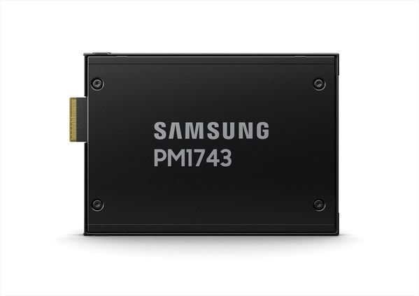 三星為企業服務器開發高性能PCIe 5.0固態硬盤