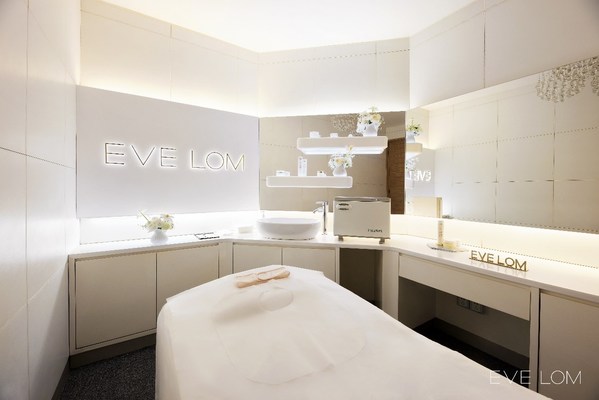 EVE LOM 皇室SPA護膚登陸連卡佛門店 奢享至美春日時光