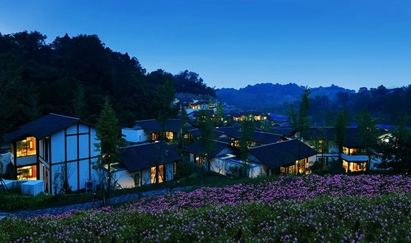 本地游熱度攀升中高端酒店受青睞 華住把脈五一小長假新住宿風潮