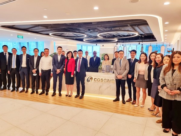 CGS-CIMB higher management hosting delegates from top Chinese funds as well as counterparts from China Galaxy International.