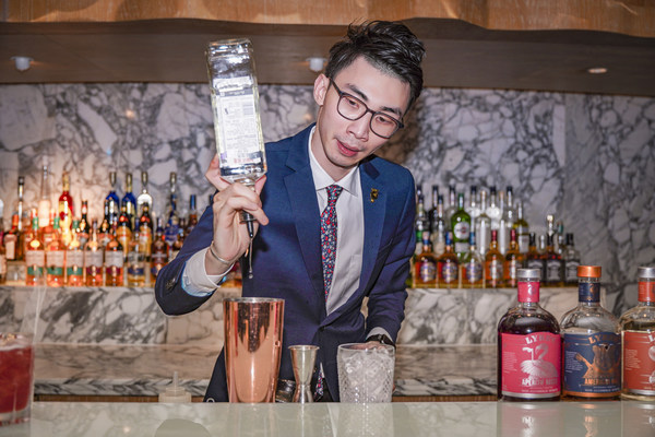 三亞山海天大酒店，傲途格精選網紅頂樓吧舉辦客座調酒師活動
