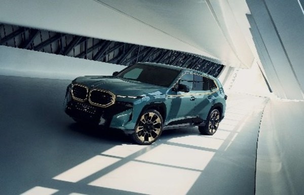以創新加速BMW M電動化轉型，持續引領高性能細分市場