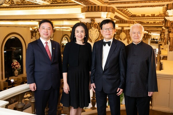 香港上海大酒店祝賀莫毅明教授榮獲未來科學大獎數學獎