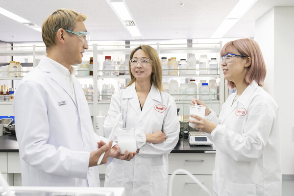 市場行銷、品牌開發和研發之間的緊密合作創造出一種具有企業家精神的文化，將引導團隊更快地構思和測試新的想法，並更快地做出回應市場的策略決策。