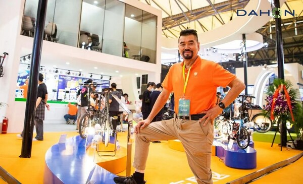 DAHON CEO Dr. David Hon in China Cycle