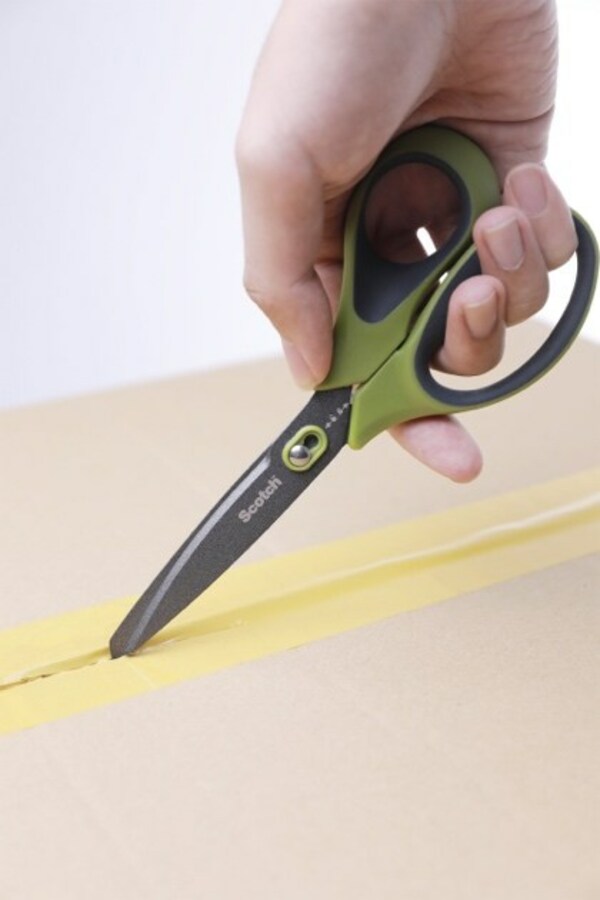 The all-new innovative Scotch? Unboxing Scissors from 3M for an exceptional unboxing and cutting experience