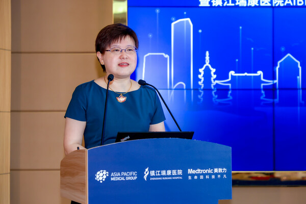美敦力副總裁兼中國骨科與神外業務集團總經理于婧 在簽約儀式上致辭