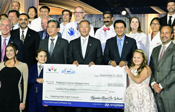 HYUNDAI HOPE ON WHEELS HOSTS ITS LARGEST CONVENING OF LEADERS TO COMMEMORATE CHILDHOOD CANCER AWARENESS MONTH