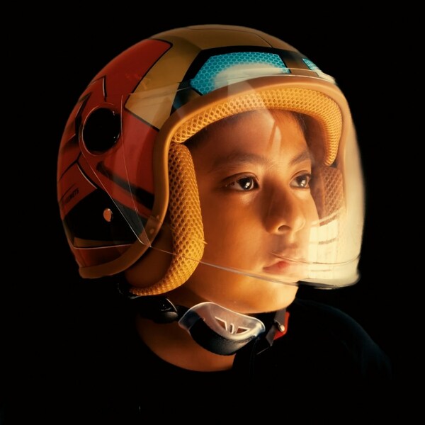 © Rhon Paolo C. Velarde (the Philippines)
Child's Future | HUAWEI P40 Pro | Best-in-Category winner of the Portrait category