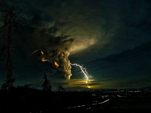 © Domcar Calinawan Lagto (the Philippines)
Dragon Clouds | HUAWEI P30 Pro
