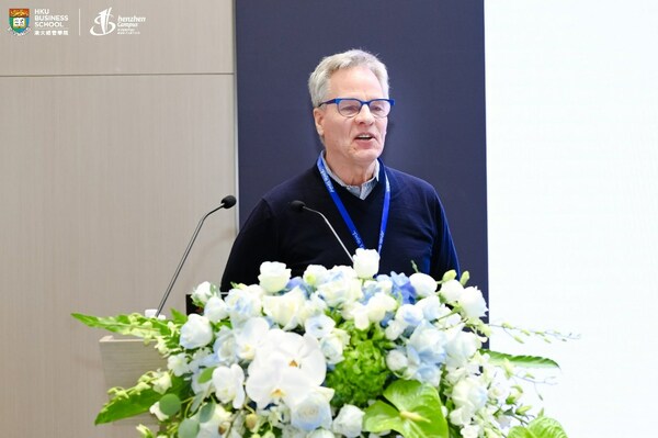 多倫多大學Noranda經濟學講座教授 Loren Brandt