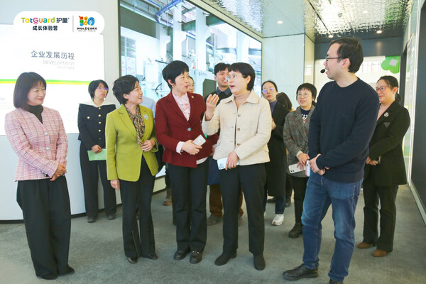 浙江省婦聯副主席沈素芹一行走訪考察護童成長體驗營