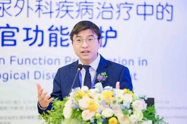東亞腔道泌尿外科學會主席 Eddie Chan