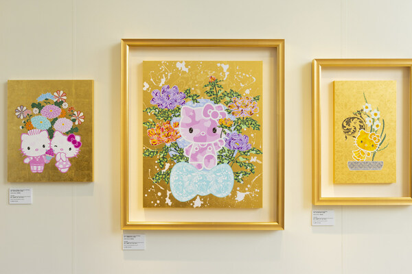 美術愛好者可欣賞Hello Kitty藝術凋塑及和風24K金箔壓克力畫
