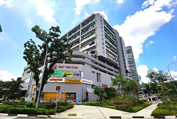 //mma.nyhomeapp.cn/media2/2361740/Bukit_Timah_Plaza_Facade_1.jpg?p=medium600