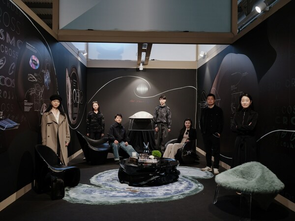 COSMO CROSS米蘭衛星展展覽現場