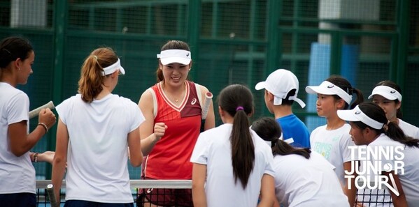 ASICS亞瑟士簽約運動員楊釗煊與青少年選手互動交流