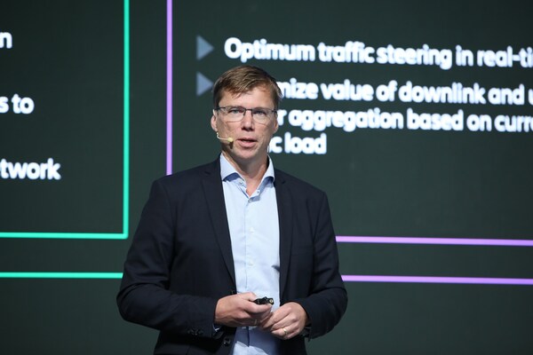 2024MWC上海| 愛立信Klas Johansson：AI賦能，為高性能可編程網絡鋪平道路
