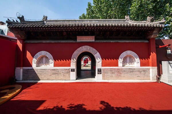 Penfolds奔富180周年慶典在擁有600年歷史的北京東景緣舉行，經典奔富紅融入中國古韻建筑美學，令人印象深刻