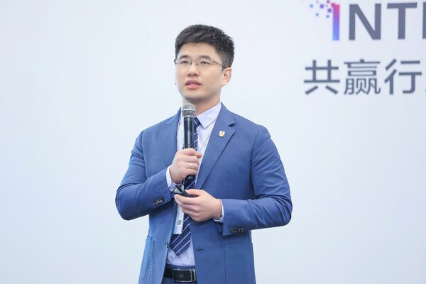 HUAWEI CONNECT 2024 | Huawei ra m?t gi?i pháp m?i Xinghe Intelligent Fabric, thúc ??y k? nguyên AI
