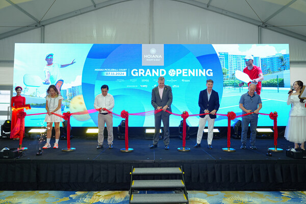 L? c?t b?ng khánh thành h? th?ng san t?p Pickleball t?i Hoiana Resort & Golf