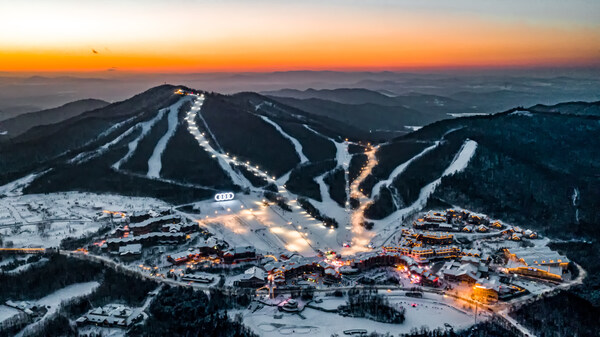 長白山萬達國際度假區 冬季夜景