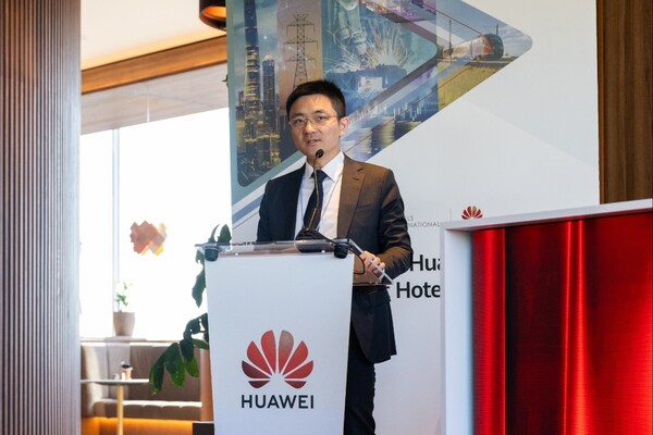 Meliá Hotels International và Huawei khai m?c Tri?n l?m khách s?n th?ng minh toàn c?u