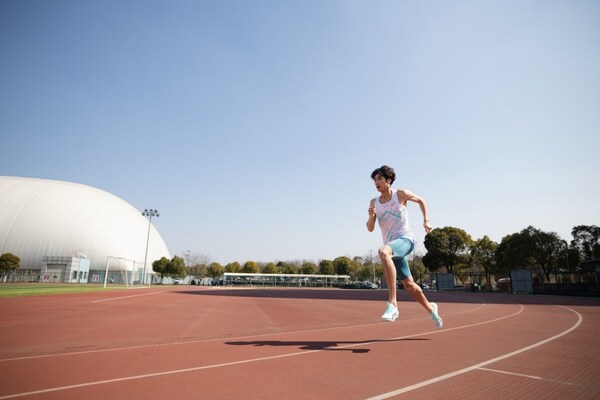 ASICS亞瑟士簽約運動員劉德助