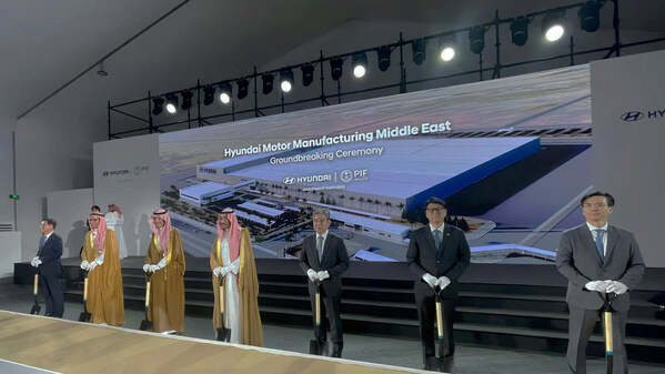 (From left to right) : Wongyun Park, CEO of HMMME; Ahmed Ali Al Subaey, Chairman of HMMME Board of Directors; Yazeed A. Alhumied, Deputy Governor and Head of MENA Investments at PIF; H.E. Bandar Alkhorayef, Minister of Industry and Mineral Resources; Jaehoon Chang, Vice Chair of Hyundai Motor Group; Byung Jun Moon, Korean Ambassador (Acting) to Kingdom of Saudi Arabia; Hanwoo Lee, Executive Vice President and CEO of Hyundai Engineering &amp; Construction