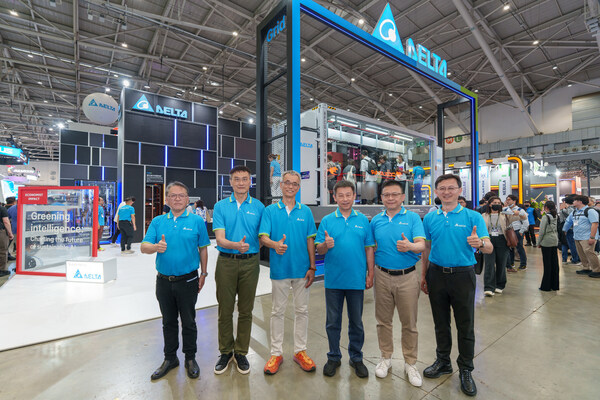 &#21488;&#36798;&#20142;&#30456;COMPUTEX 2025&#65292;(&#21491;&#33267;&#24038;)&#21488;&#36798;&#30005;&#28304;&#21450;&#31995;&#32479;&#20107;&#19994;&#32676;&#24635;&#32463;&#29702;&#38472;&#30408;&#28304;&#12289;&#21488;&#36798;&#36164;&#36890;&#35759;&#22522;&#30784;&#35774;&#26045;&#20107;&#19994;&#32676;&#24635;&#32463;&#29702;&#40644;&#24422;&#25991;&#12289;&#21488;&#36798;&#33891;&#20107;&#38271;&#26280;&#39318;&#24109;&#25191;&#34892;&#23448;&#37073;&#24179;&#12289;&#21488;&#36798;&#30005;&#28304;&#21450;&#38646;&#32452;&#20214;&#20107;&#19994;&#33539;&#30068;&#25191;&#34892;&#21103;&#24635;&#35009;&#21490;&#25991;&#26223;&#12289;&#21488;&#36798;&#39118;&#25159;&#26280;&#28909;&#20256;&#23548;&#20107;&#19994;&#32676;&#24635;&#32463;&#29702;&#34081;&#26126;&#29113;&#12289;&#21488;&#36798;&#26426;&#30005;&#20107;&#19994;&#32676;&#21103;&#24635;&#32463;&#29702;&#24043;&#27849;&#20852;&#20110;&#23637;&#20301;&#21512;&#24433;&#12290;