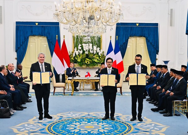 The Memorandum of Understanding (MoU) for Exploring Financing Support Related to Hydrogen Utilization for Electrification, signed by the three parties, was announced directly in front of the President of the Republic of Indonesia, Prabowo Subianto, and the President of France, Emmanuel Macron, at the State Palace, Jakarta, on Wednesday, May 28, 2025.