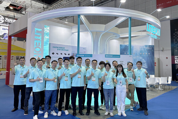 &#20809;&#23453;&#21069;&#36827;2025 SNEC PV+&#19978;&#28023;&#22269;&#38469;&#22826;&#38451;&#33021;&#20809;&#20239;&#19982;&#26234;&#24935;&#33021;&#28304;&#22823;&#20250;