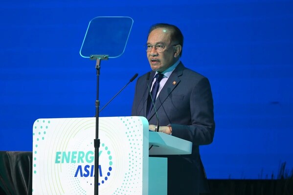 &#39532;&#26469;&#35199;&#20122;&#39318;&#30456;&#25343;&#30563;&#26031;&#37324;&#23433;&#29926;&#23572;&#20110;2025&#24180;6&#26376;16&#26085;&#22312;&#21513;&#38534;&#22369;&#20250;&#35758;&#20013;&#24515;&#21457;&#34920;2025&#20122;&#27954;&#33021;&#28304;&#35770;&#22363;&#65288;Energy Asia 2025&#65289;&#20027;&#26088;&#28436;&#35762;&#12290;