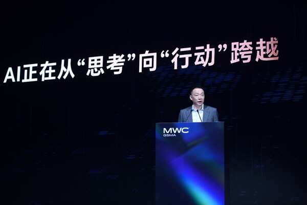 AI&#27491;&#22312;&#20174;&#8220;&#24605;&#32771;&#8221;&#21521;&#8220;&#34892;&#21160;&#8221;&#36328;&#36234;