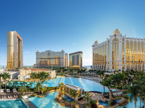 &#36825;&#20010;&#22799;&#22825;&#65292;&#26469;&#21040;&#20840;&#29699;&#30693;&#21517;&#30340;&#32508;&#21512;&#24230;&#20551;&#32988;&#22320;&#12300;&#28595;&#38272;&#37504;&#27827; &#8482;&#12301; &#29609;&#24471;&#20986;&#33394;&#23613;&#20852;