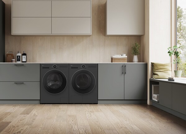LG unveils AI-driven, energy-efficient laundry solutions at IFA 2025. (PRNewsfoto/LG Electronics, Inc.)